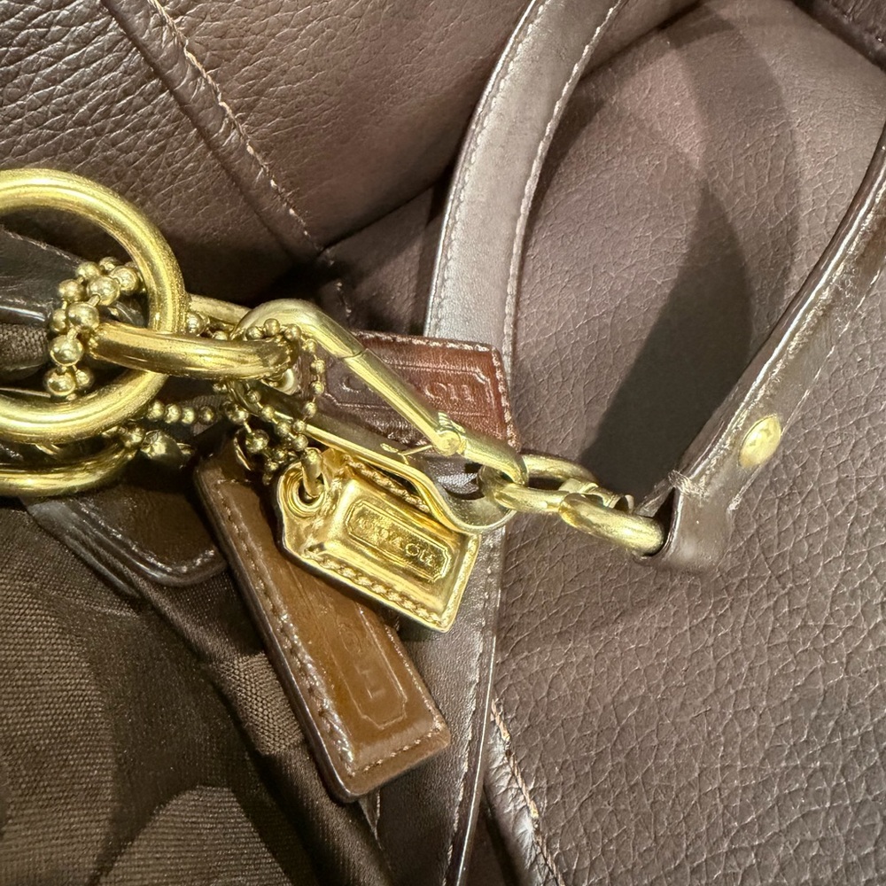 Coach Tan and Brown Signature Shoulder Bag - Picture 3 of 7